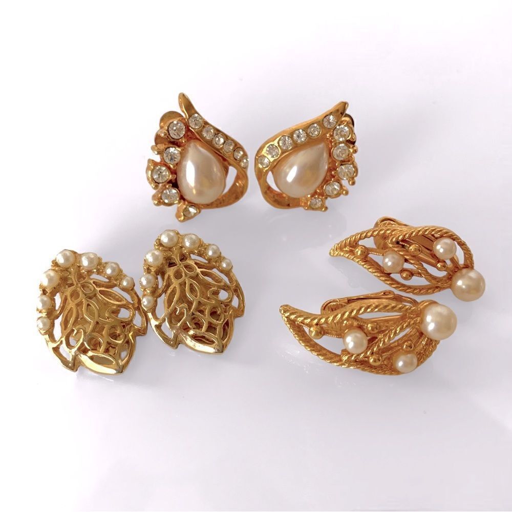 Vintage Gold Rhinestone & Pearl Clip Earrings